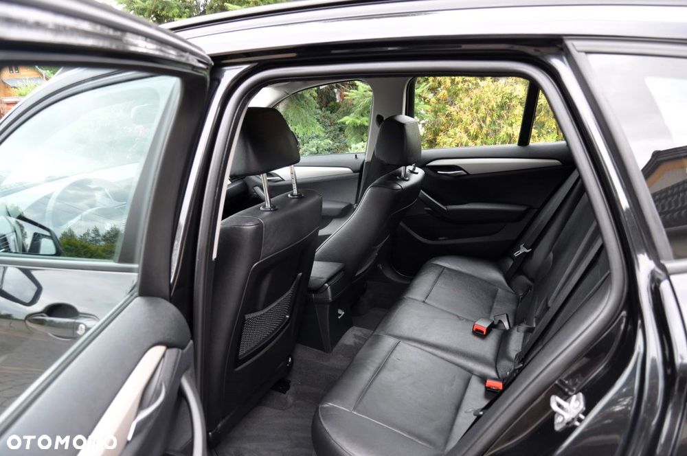 BMW X1 sDrive18d xLine - 4