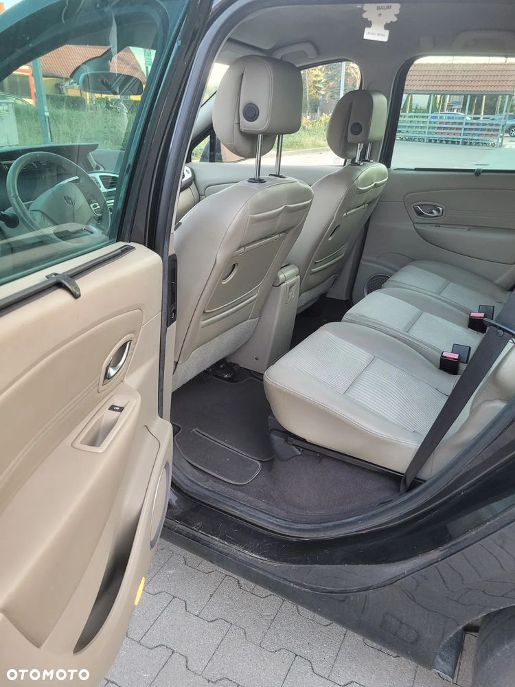Renault Grand Scenic Gr 1.4 16V TCE Privilege - 14