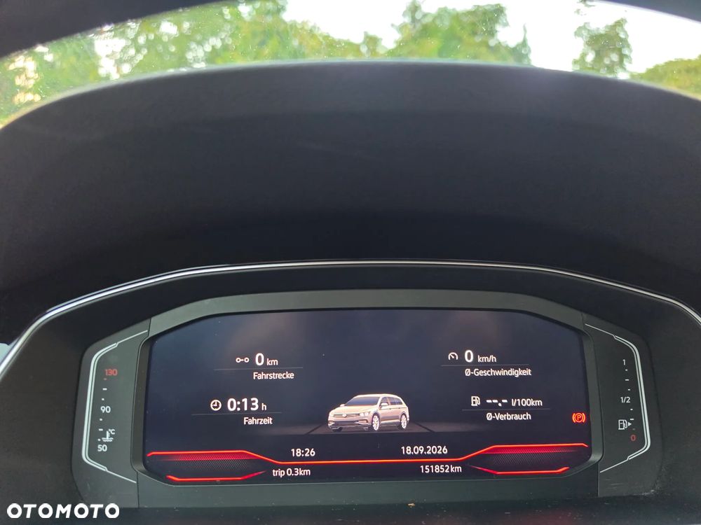 Volkswagen Passat 2.0 TDI SCR Style DSG - 14