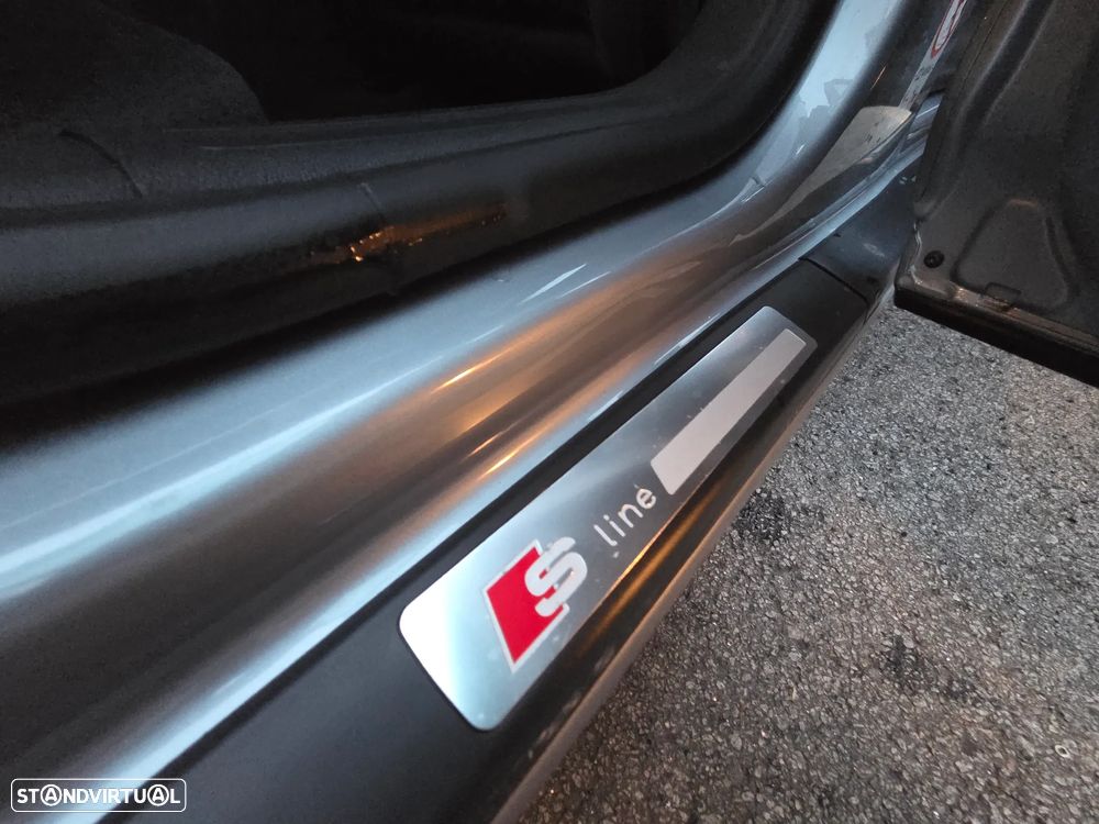 Audi A3 2.0 TDI DPF quattro S line Sport Pack - 32