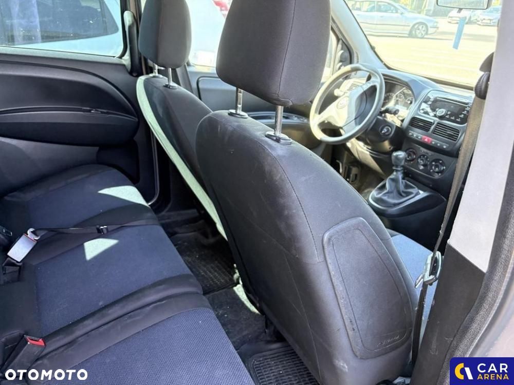 Opel Combo - 32