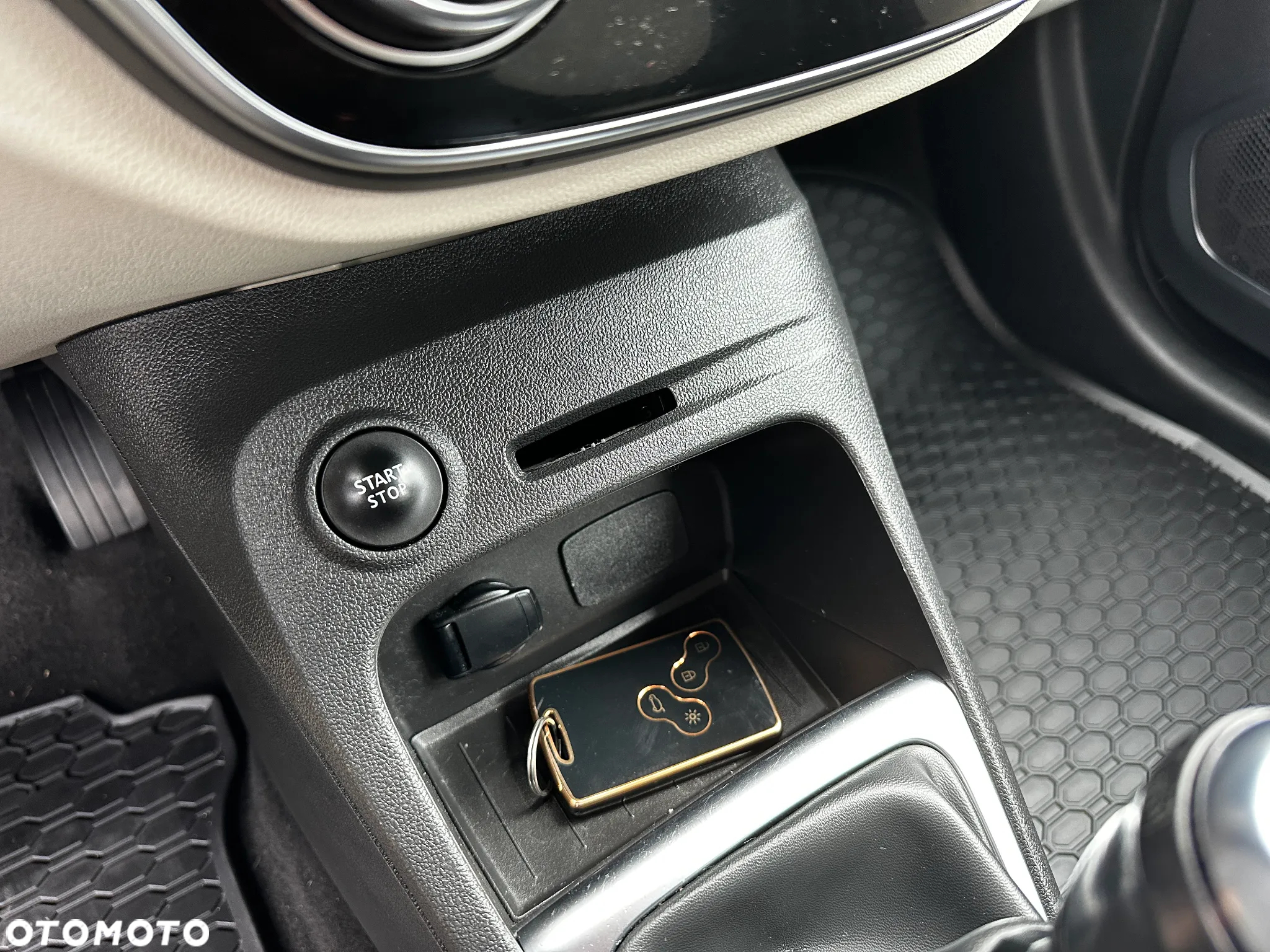 Renault Captur - 14