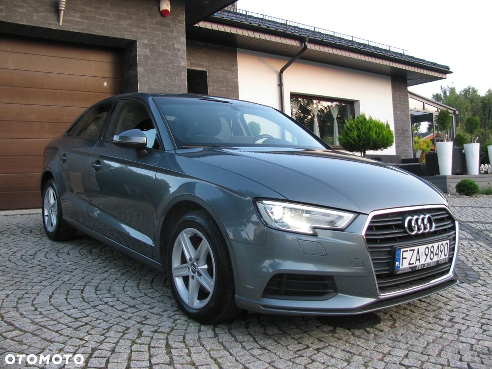 Audi A3 Limousine - 1