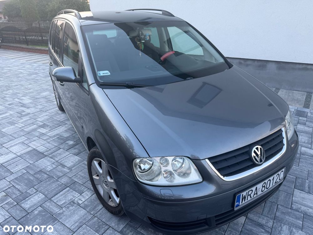 Volkswagen Touran 2.0 TDI Highline - 1