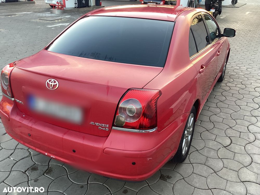 Toyota Avensis 2.0 D-4D Executiv - 4