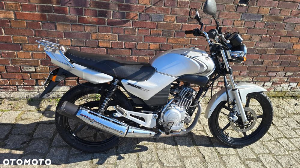 Yamaha YBR - 24