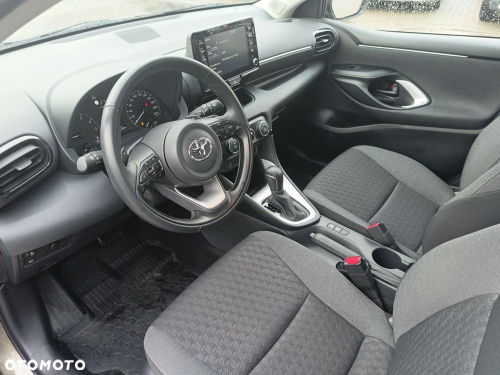 Toyota Yaris 1.5 Comfort CVT - 9