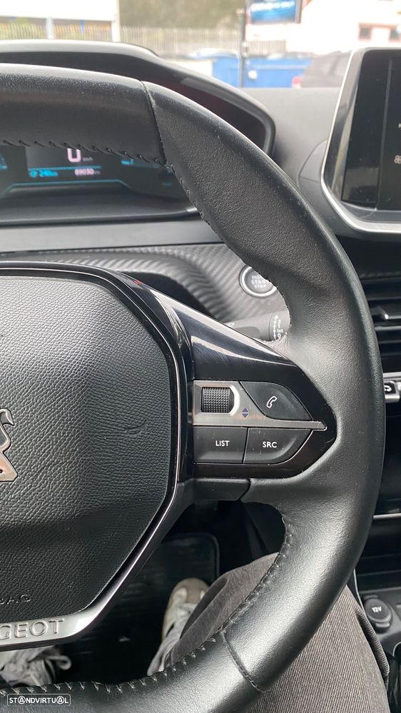 Peugeot e-208 50 kWh Allure Pack - 28