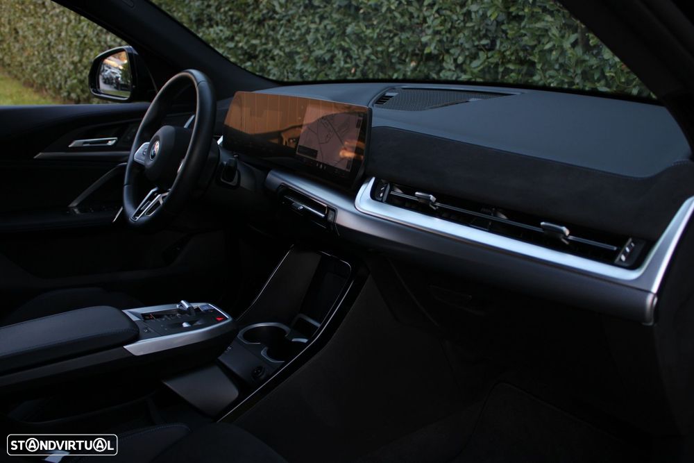 BMW iX2 xDrive30 Pack Desportivo M - 34