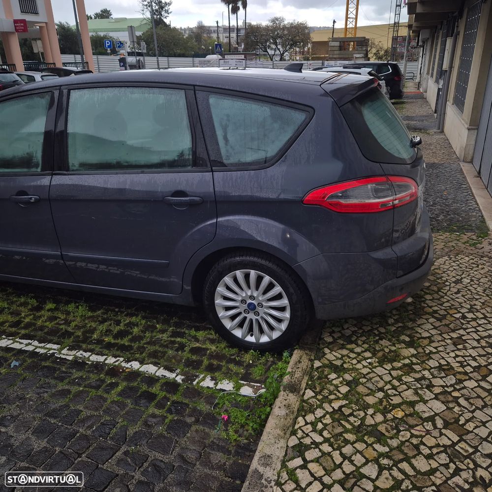 Ford S-Max 2.0 TDCi Titanium 7L - 16