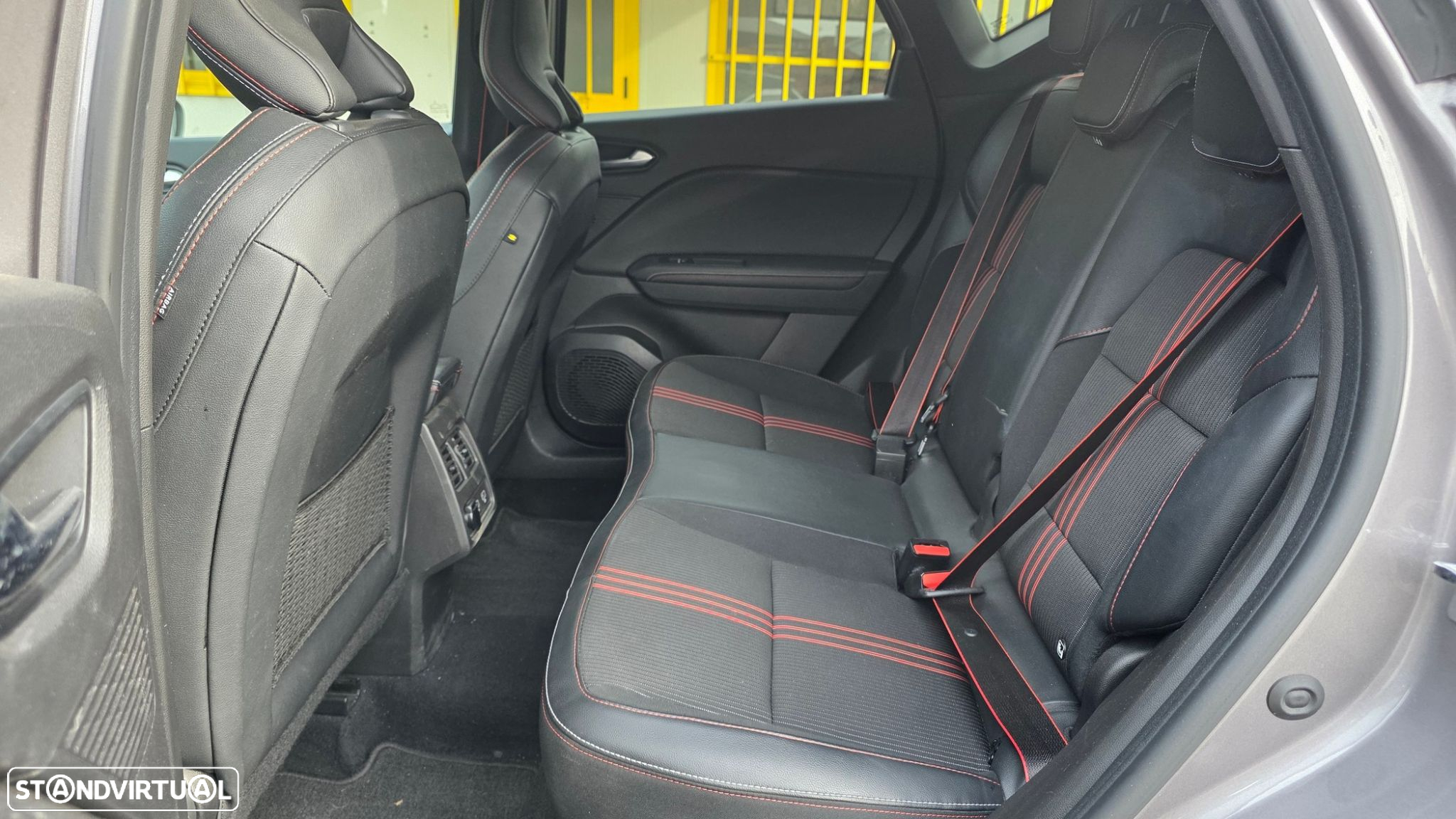 Renault Captur 1.0 TCe RS Line - 11