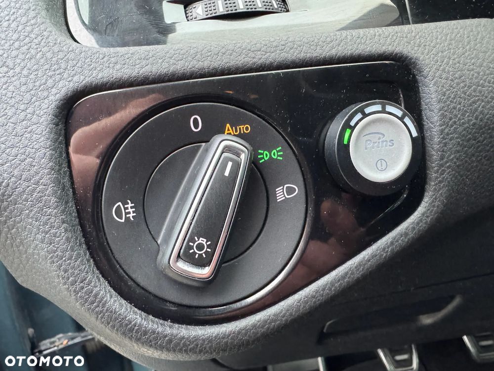 Volkswagen Golf 1.5 TSI ACT OPF BlueMotion IQ.DRIVE - 33