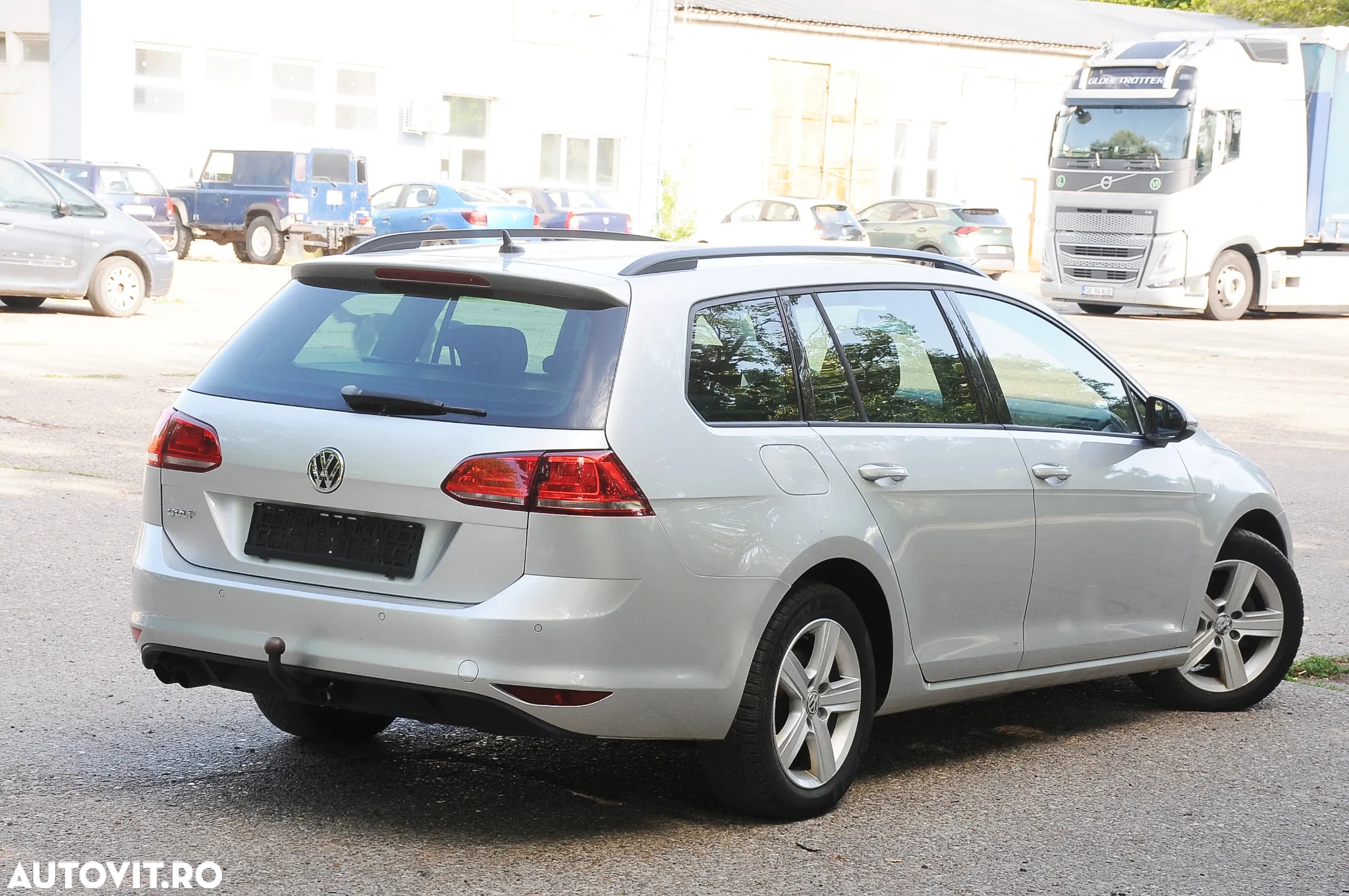 Volkswagen Golf 2.0 TDI Highline - 4