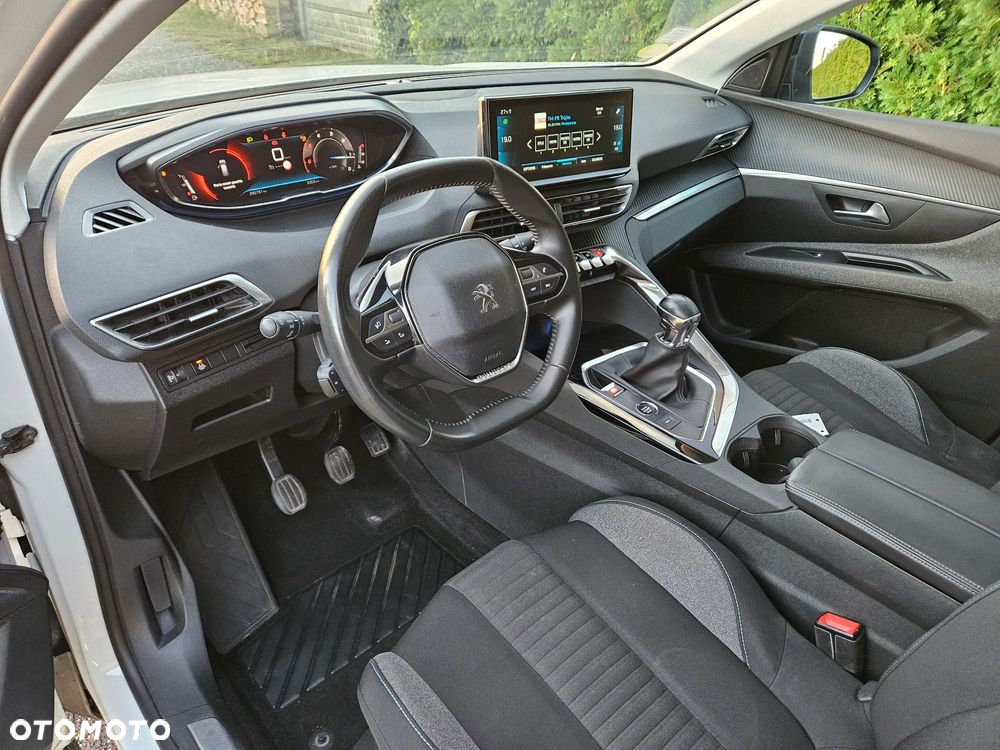 Peugeot 5008 BlueHDi 130 Active Pack - 11