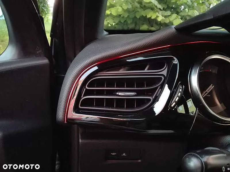 Citroën DS3 1.6 VTi SoChic - 11