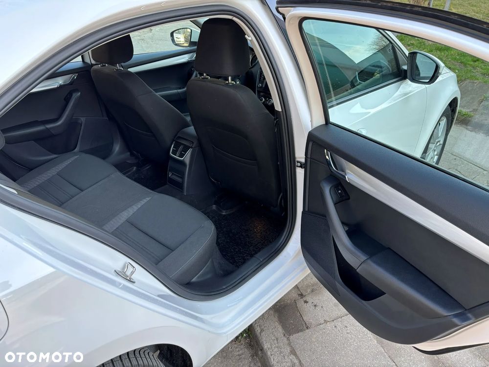 Skoda Octavia 1.5 TSI GPF ACT Ambition - 8