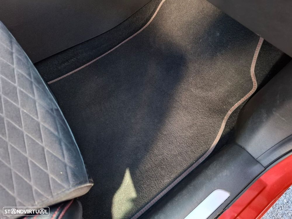 Renault Kadjar 1.3 TCe Black Edition EDC - 33