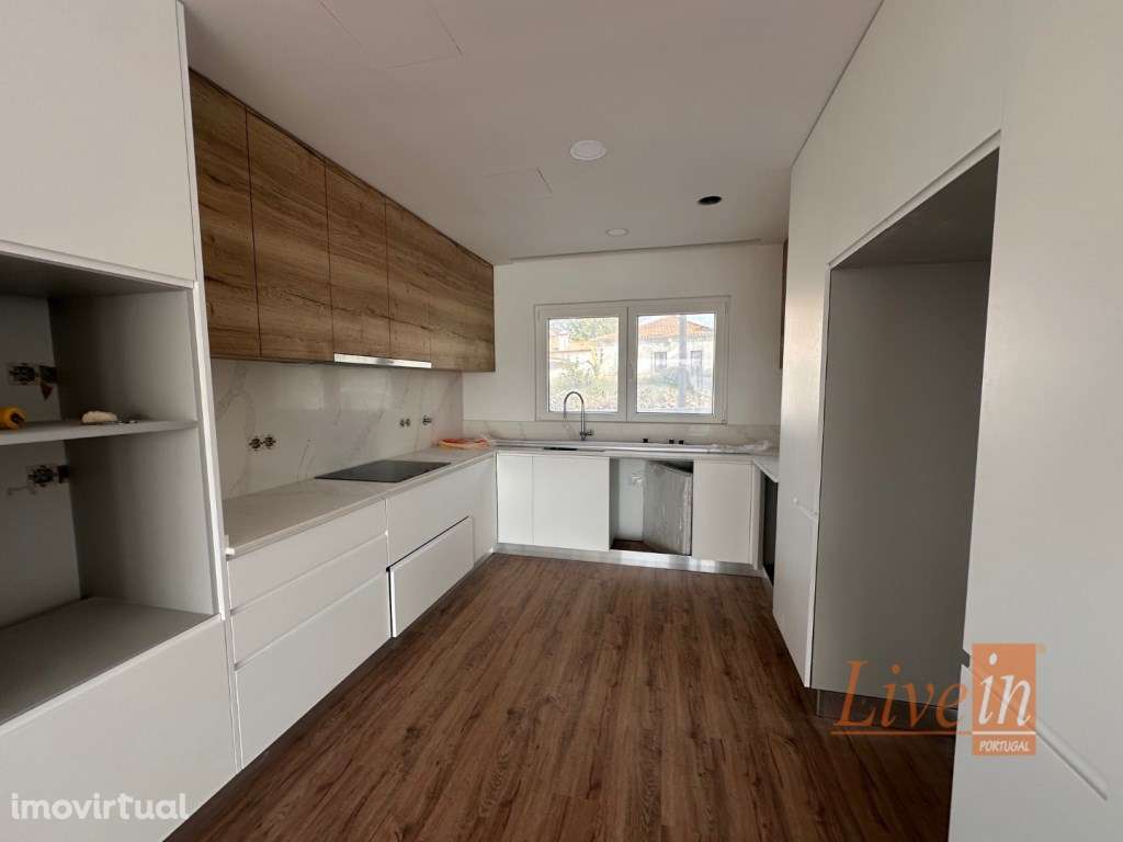 Moradia T3 em Fonte Boa dos Nabos na Ericeira - Grande imagem: 2/27