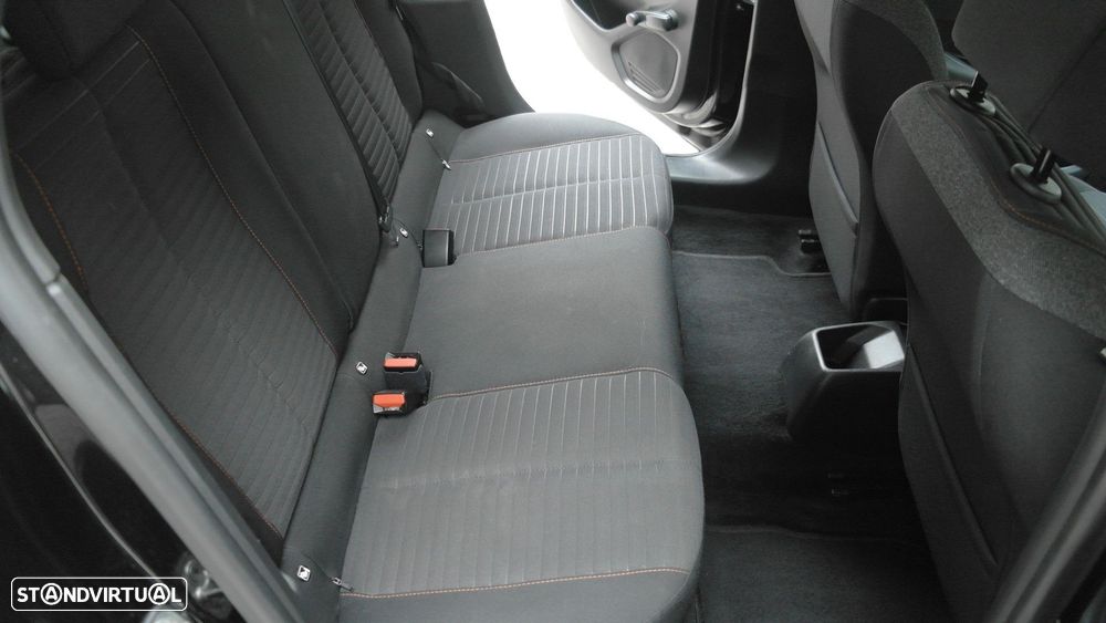 Peugeot 208 1.2 PureTech Active - 13