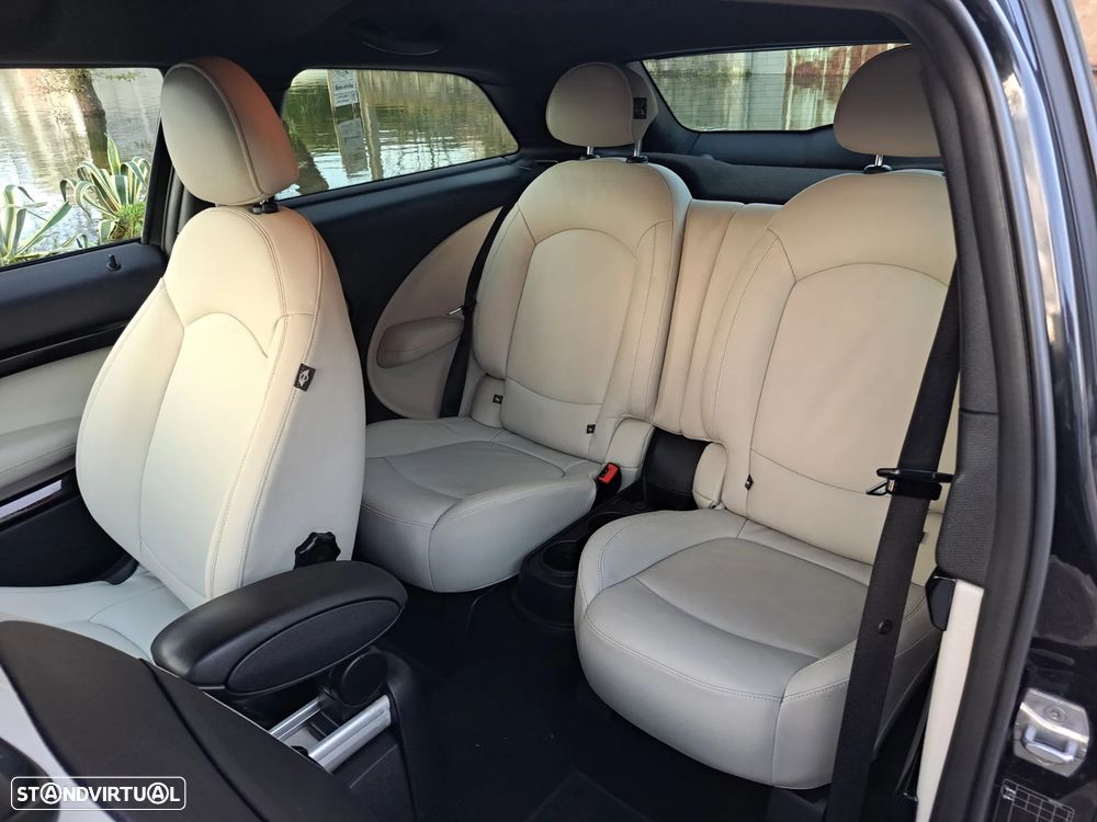 MINI Paceman Cooper D - 22