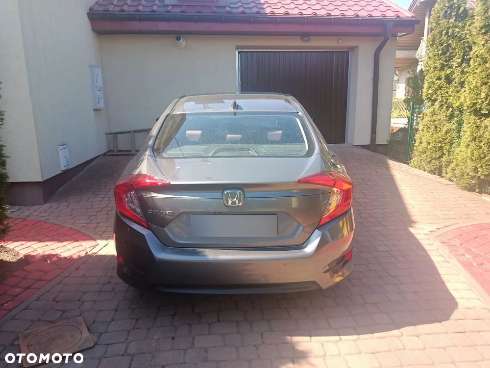 Honda Civic 1.5 T Elegance CVT - 2
