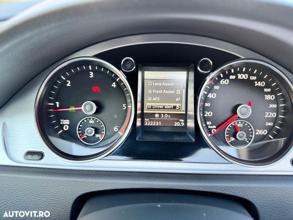Volkswagen Passat - 10
