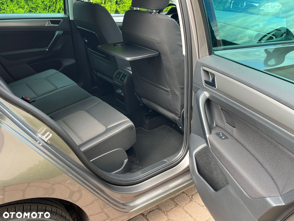 Volkswagen Golf Sportsvan - 32