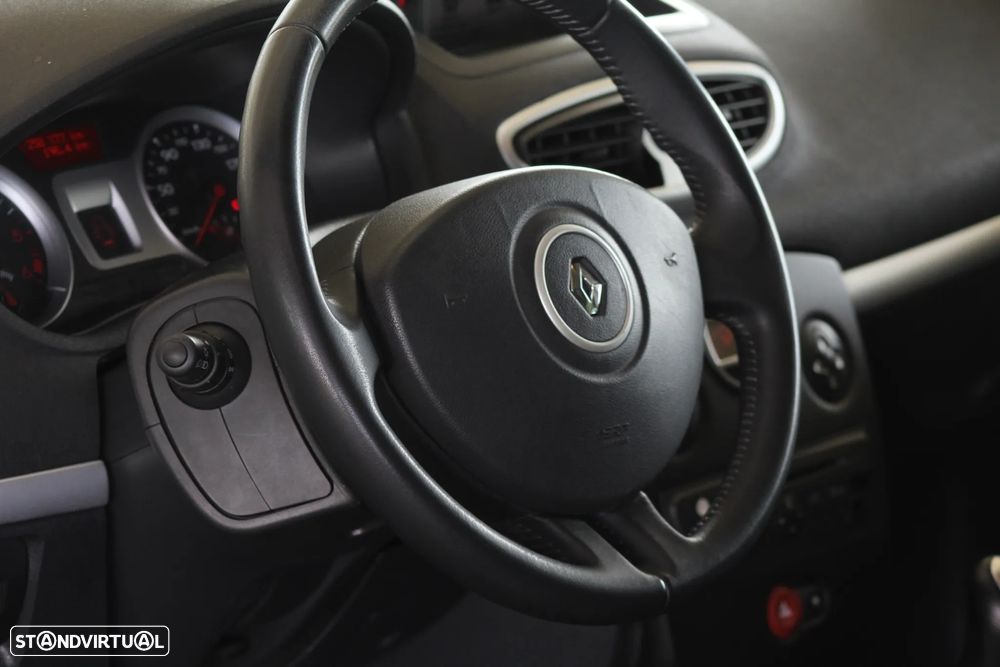 Renault Clio Break 1.5 dCi Dynamique S - 16