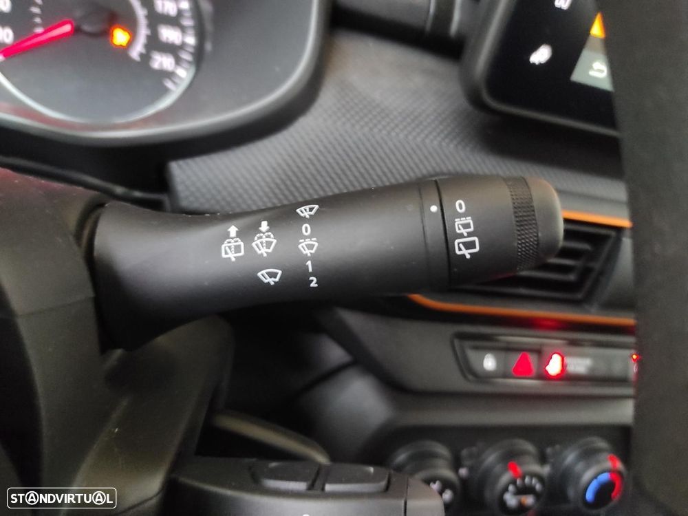 COMANDOS MULTIFUNÇÕES DACIA SANDERO III - 1