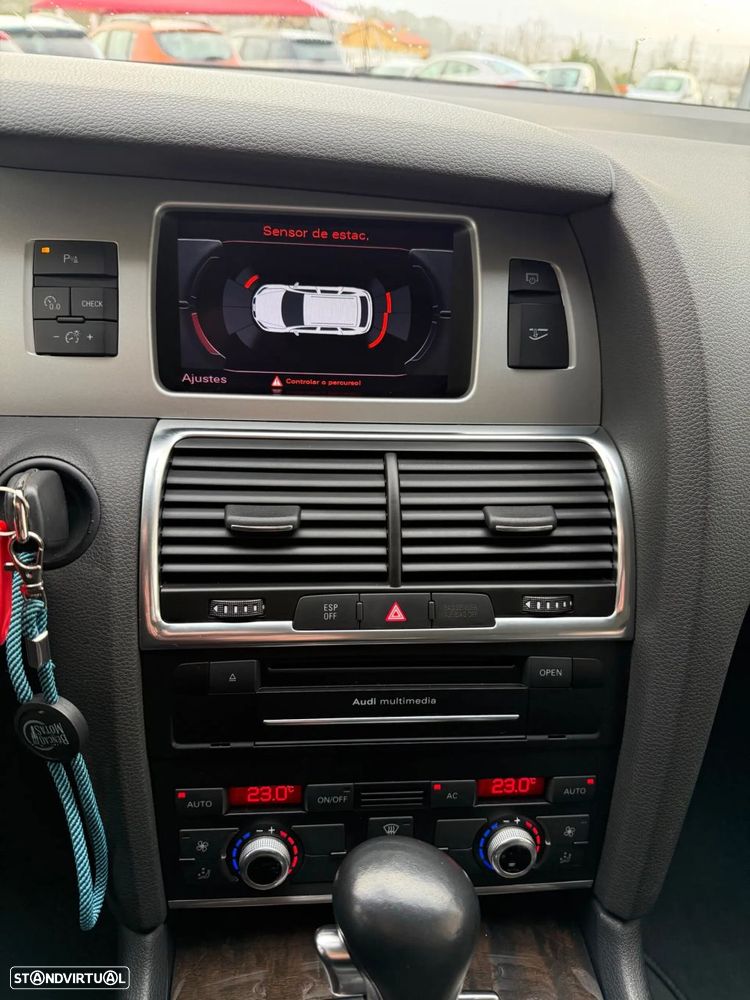 Audi Q7 3.0 V6 TDi Clean D.qua.Tiptronic - 8