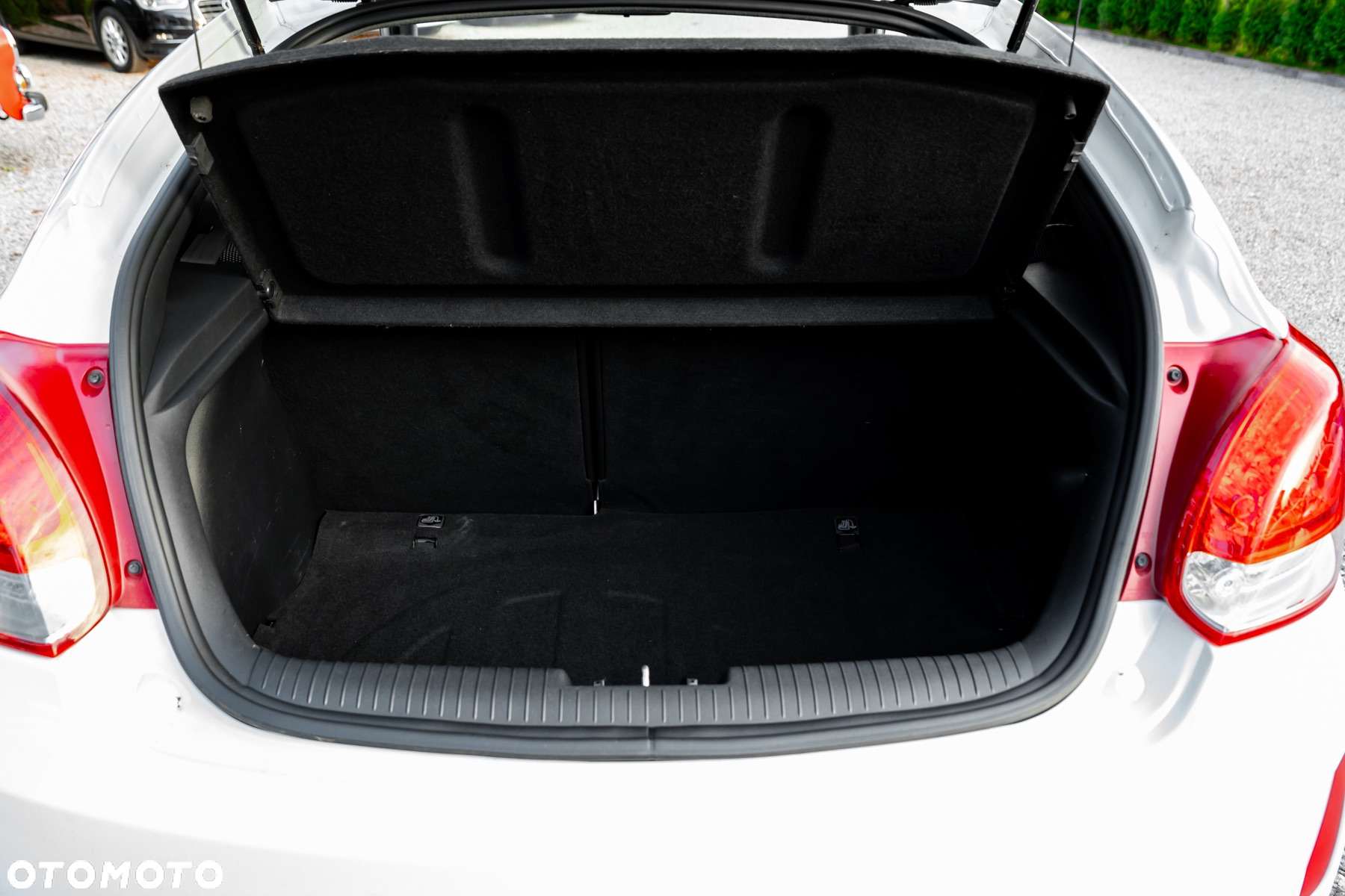 Hyundai Veloster 1.6 GDI Premium - 21
