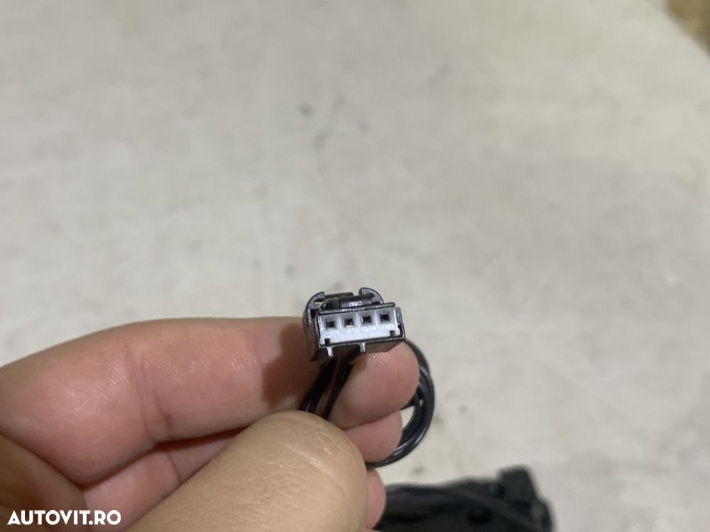 Lampa stop dreapta pe hayon, Volvo C40, 2022, 2023, 2024, cod origine OE 32365673. - 3