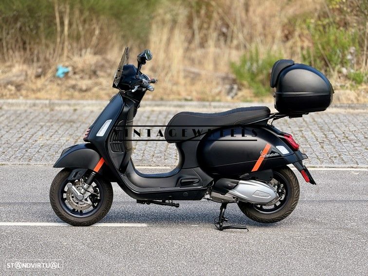 Vespa GTS Super Black Matte - 6