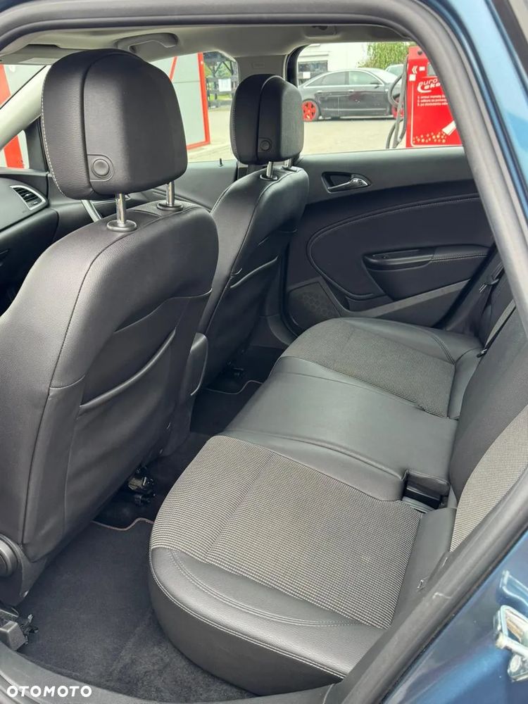 Opel Astra 1.6 Sports Tourer Automatik - 21