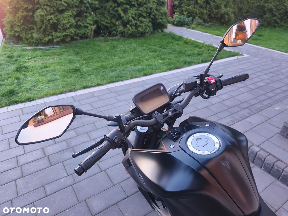 Yamaha MT - 17