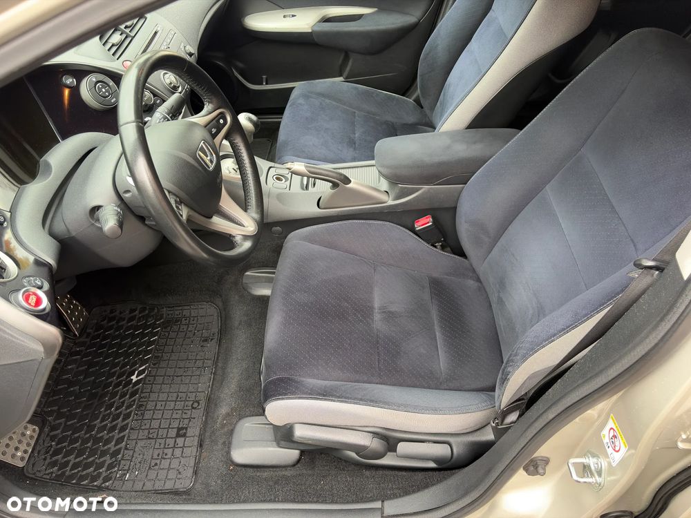 Honda Civic 1.4 Comfort - 11