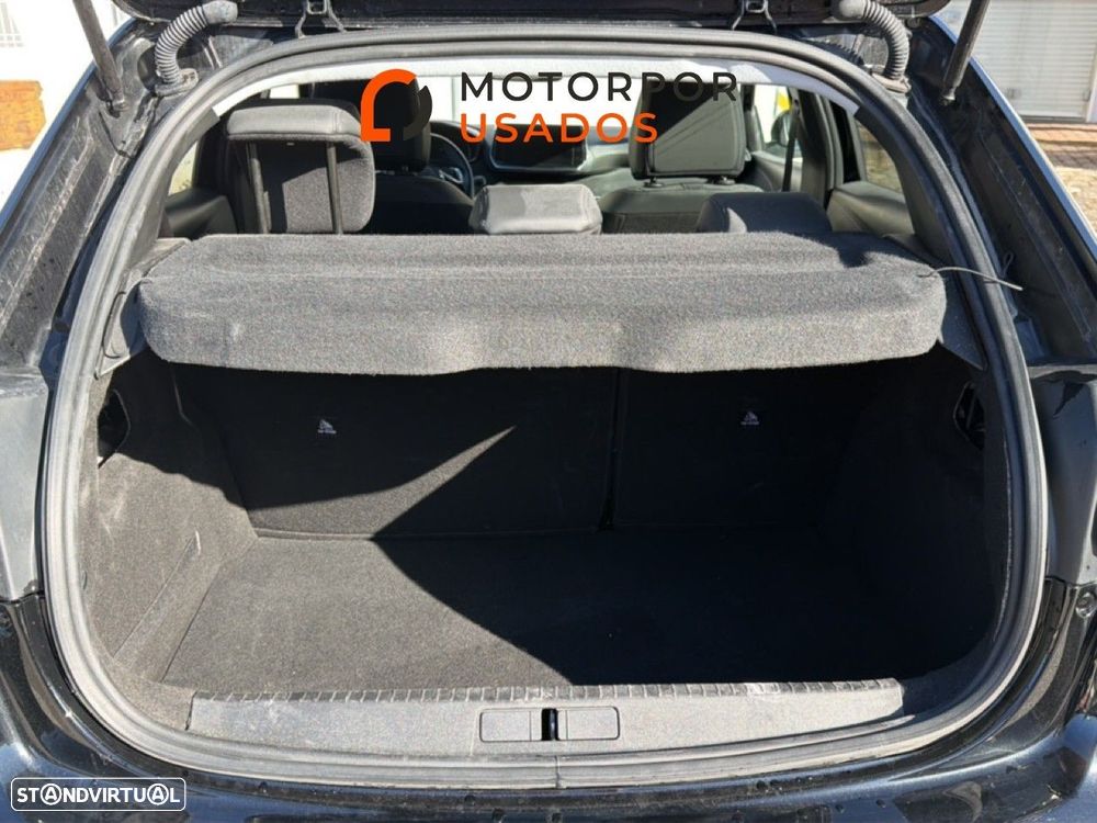 Peugeot 208 1.2 PureTech Allure EAT8 - 7