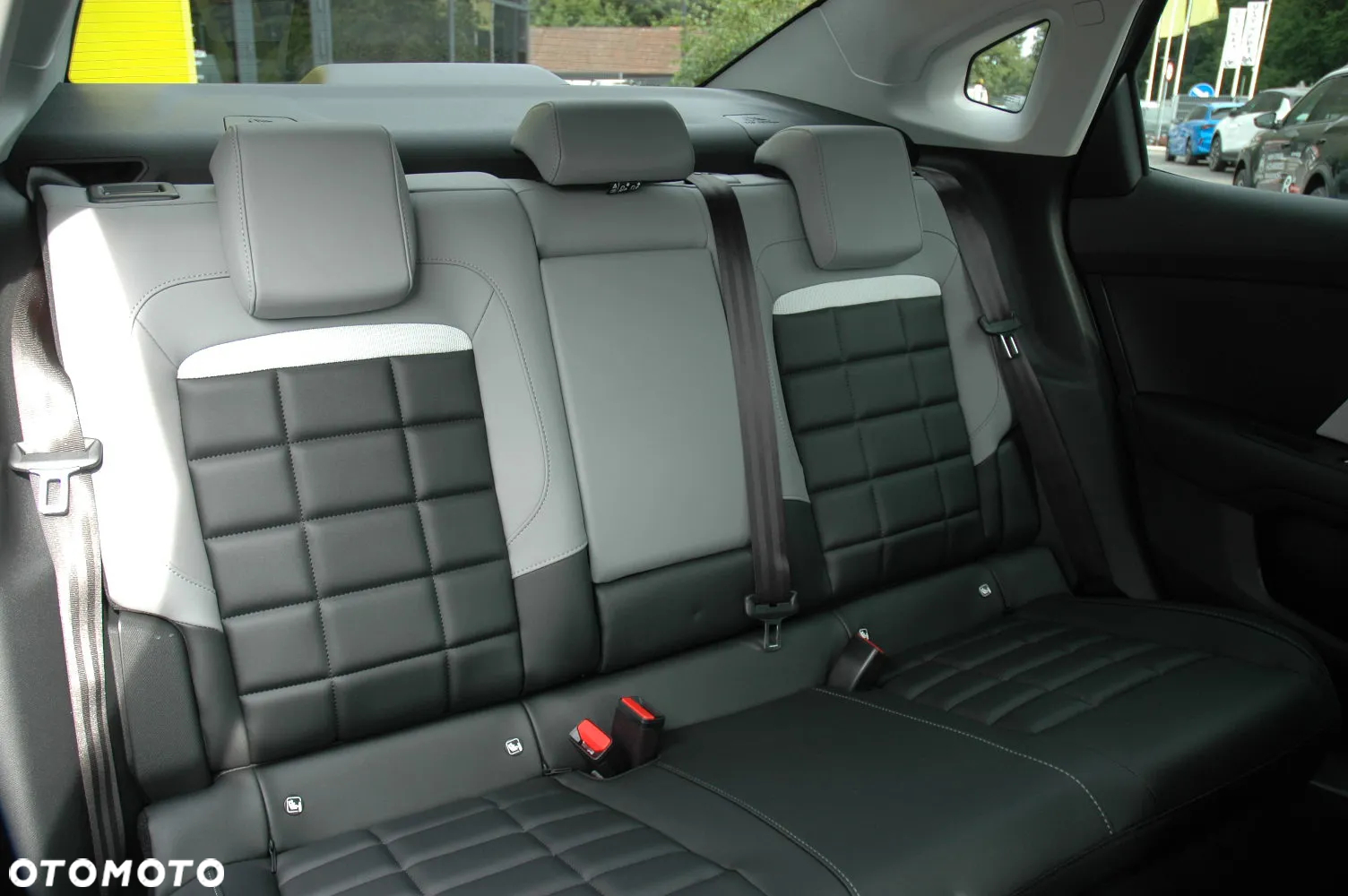 Citroën C4X 1.2 PureTech Max S&S EAT8 - 11