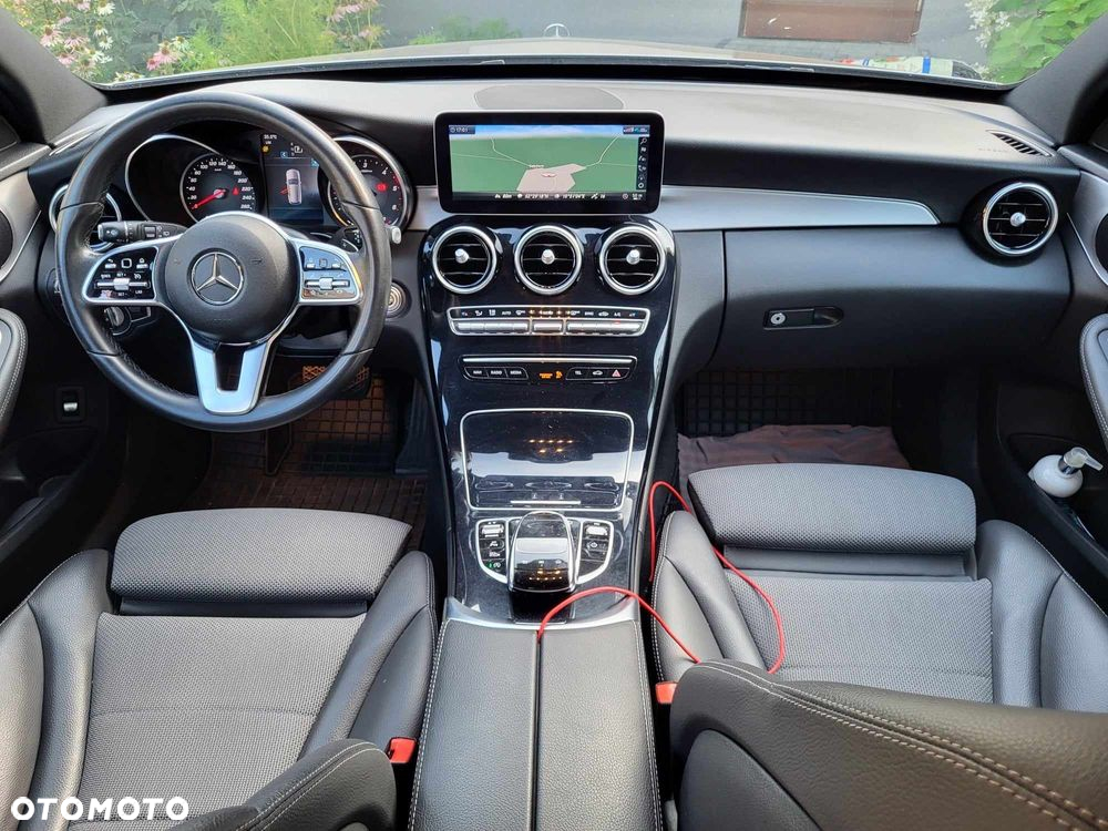 Mercedes-Benz Klasa C 220 d T 9G-TRONIC AMG Line - 16