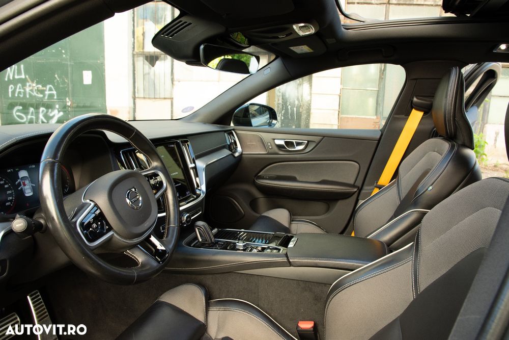 Volvo S60 T8 Recharge AWD Polestar Engineered - 5