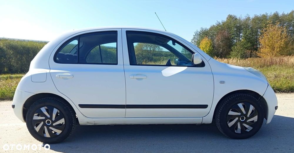 Nissan Micra 2005 photo 3