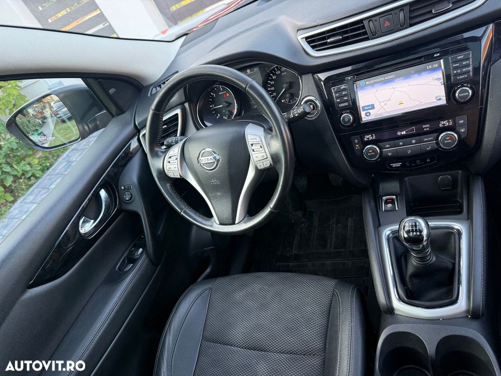 Nissan Qashqai 1.5 DCI Start/Stop Tekna - 16