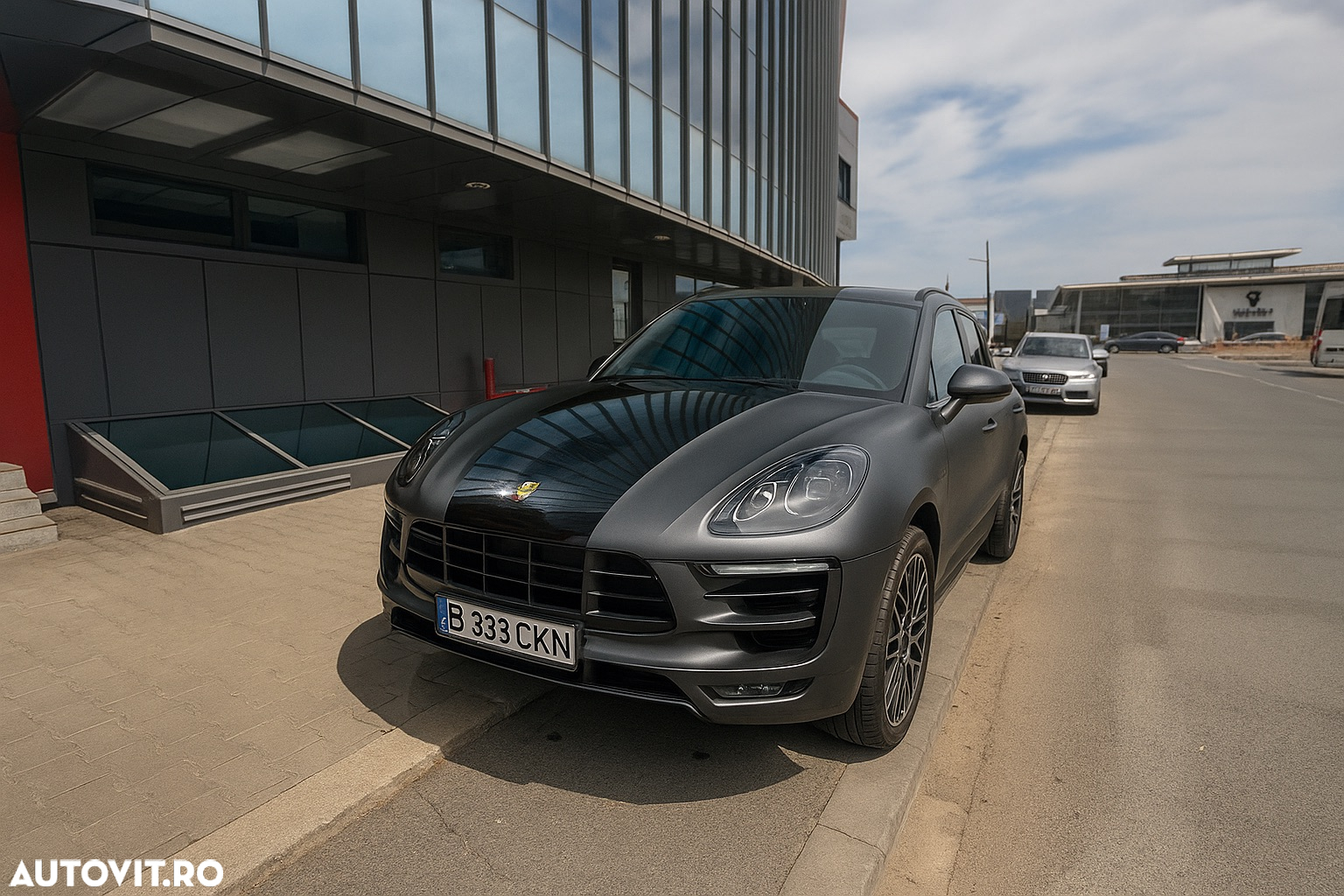 Porsche Macan - 3