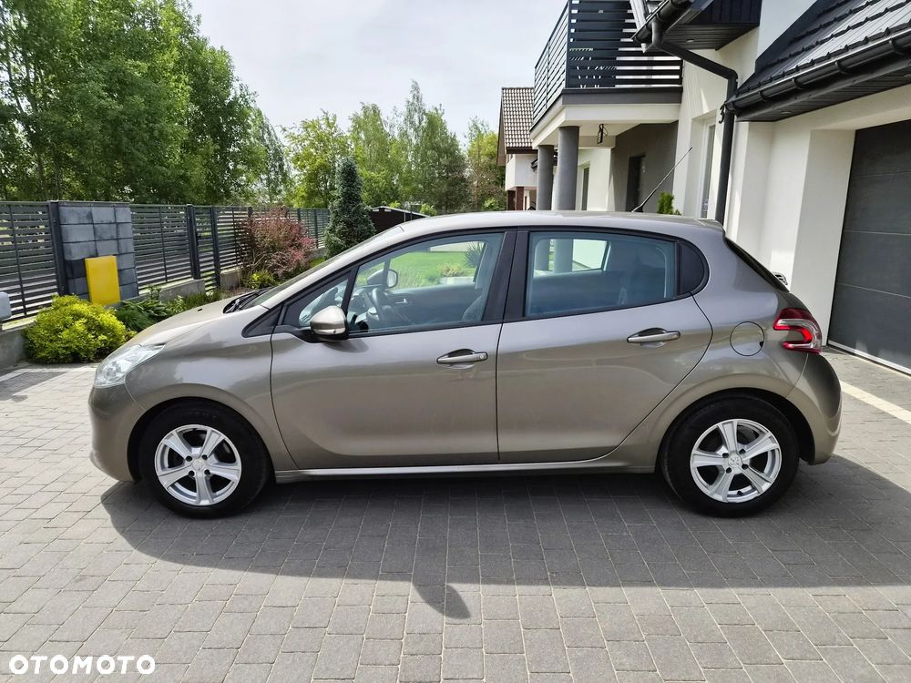 Peugeot 208 - 39