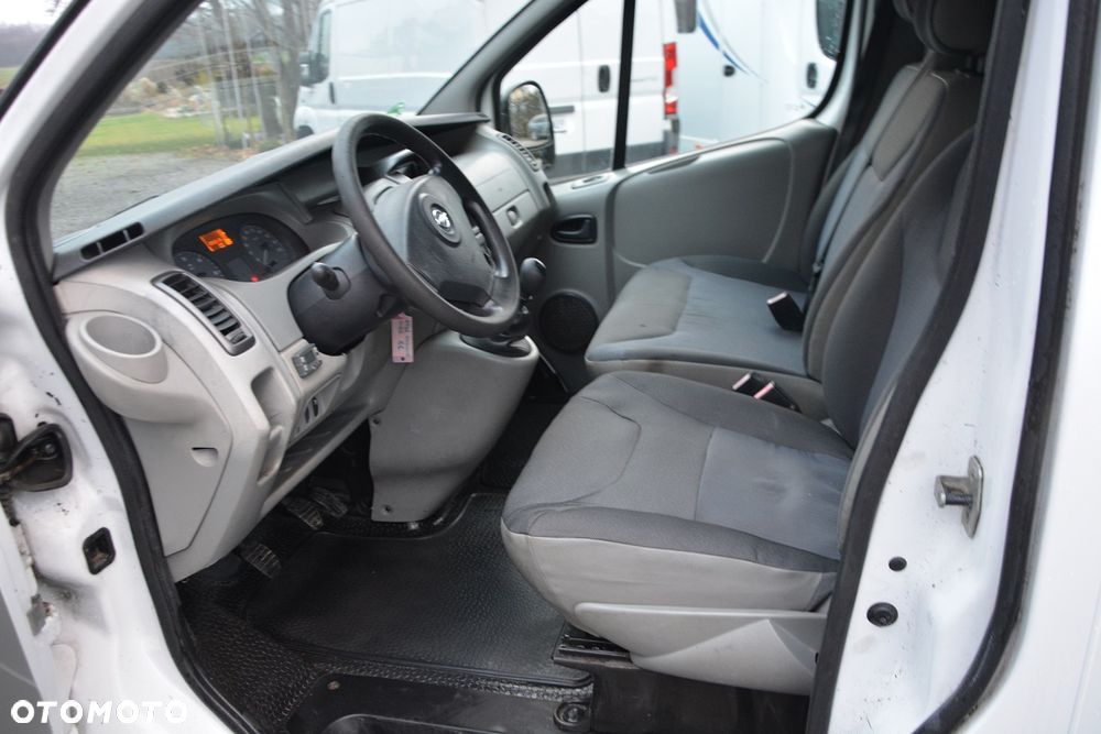 Opel VIVARO - 9