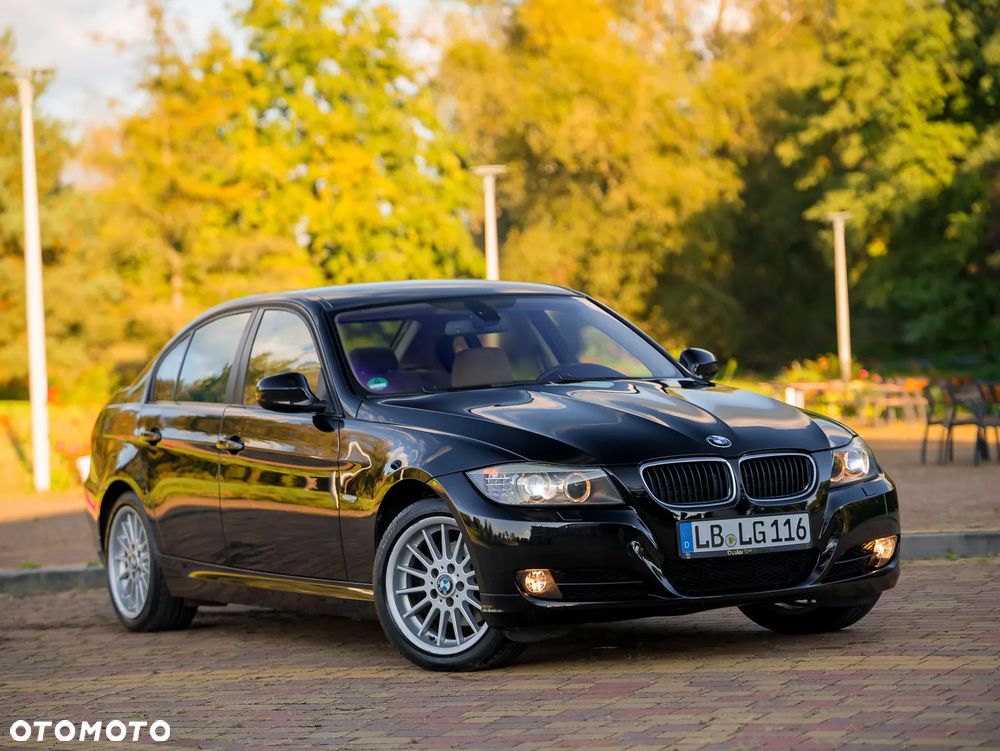 BMW Seria 3 318i - 5