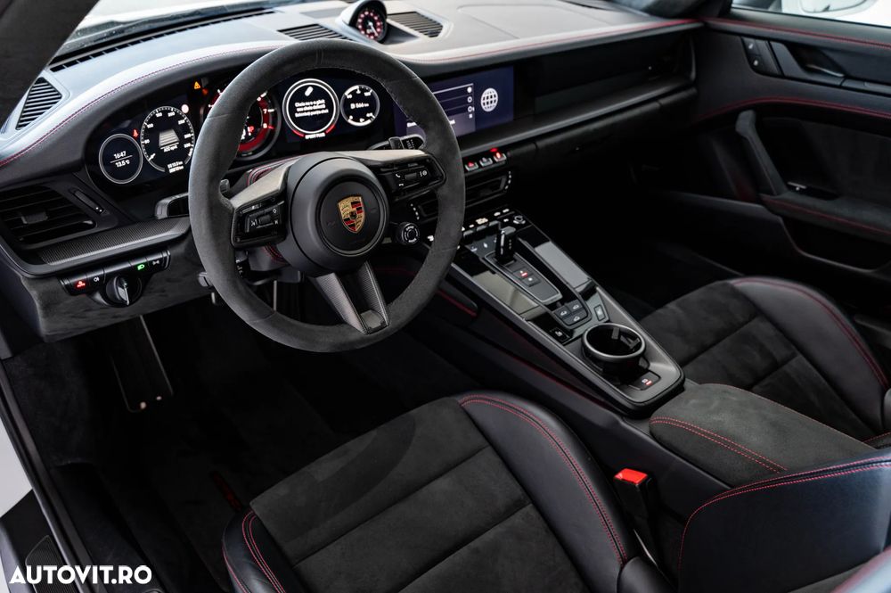 Porsche 911 2024 photo 5