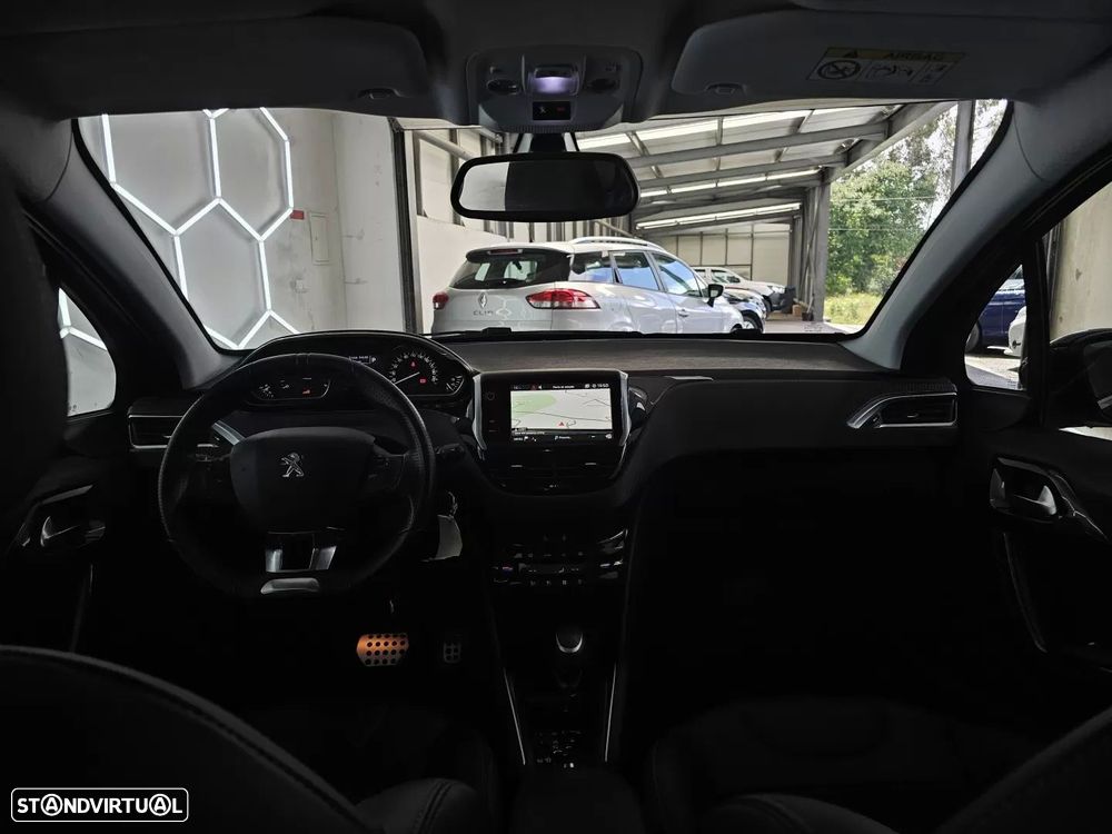 Peugeot 208 1.2 PureTech GT Line EAT6 - 29