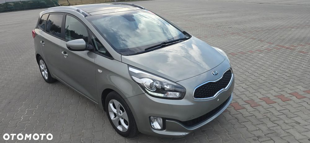 Kia Carens 1.7 CRDi 115 Dream-Team Edition - 6