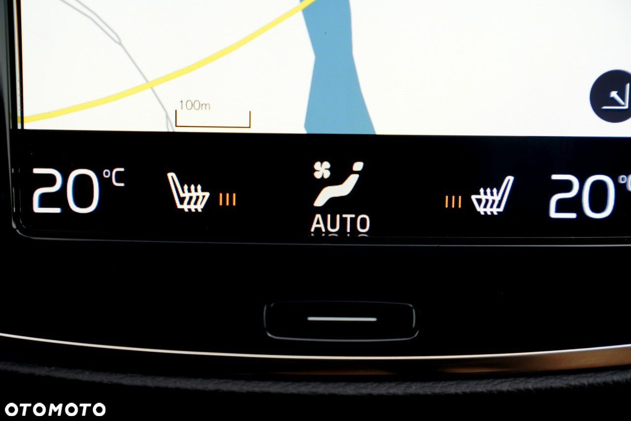 Volvo XC 90 D5 AWD Inscription 7os - 29